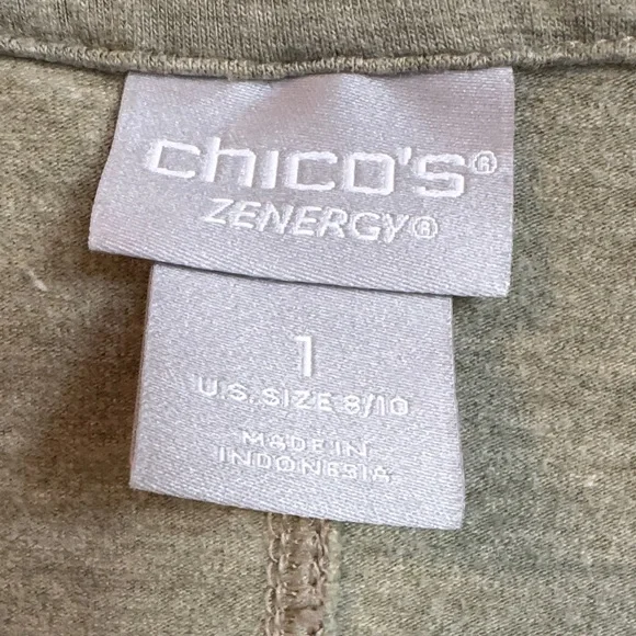 Chico’s Green V-Neck T-Shirt with Pocket - Picture 2 of 3